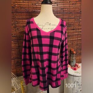 OP Women’s Fuchsia and Black Plaid V‑Neck Long Sleeve Top